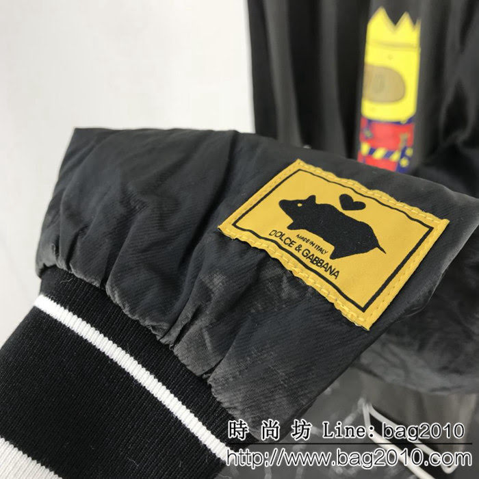 DＧ杜嘉班納 19ss春季新款 豬年趣味小豬印花圖案 原單管道貨 男款風衣外套 ydi2295